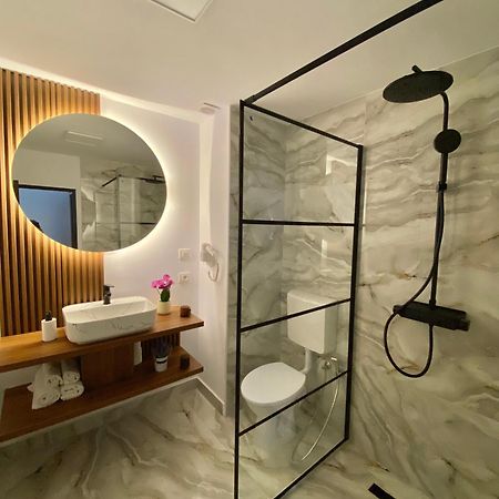 Apartament Pensiunea Liziera Буштени Экстерьер фото